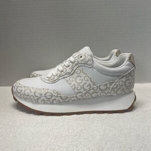 Guess Women’s Sneakers GGLAYTON3-C (Women’s Size 7)